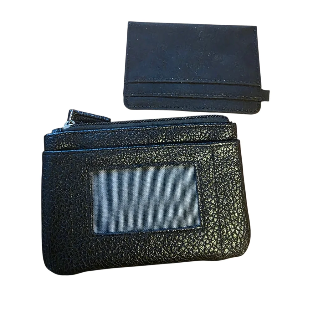 Nautica Black Textured Card Holder with Zipper